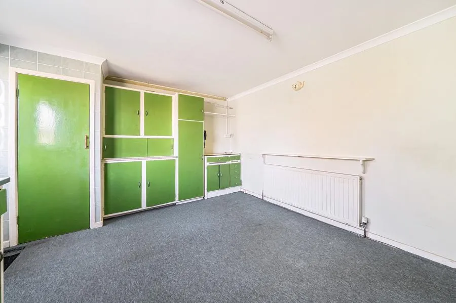 Larksfield Road, Banbury, OX16, photo 9