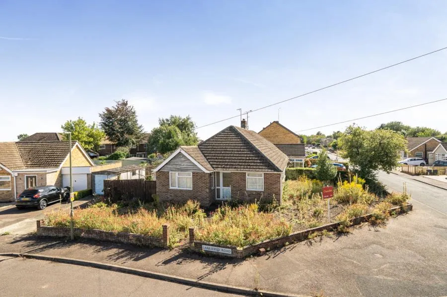 3 bed house for sale, Larksfield Road, Banbury, OX16
