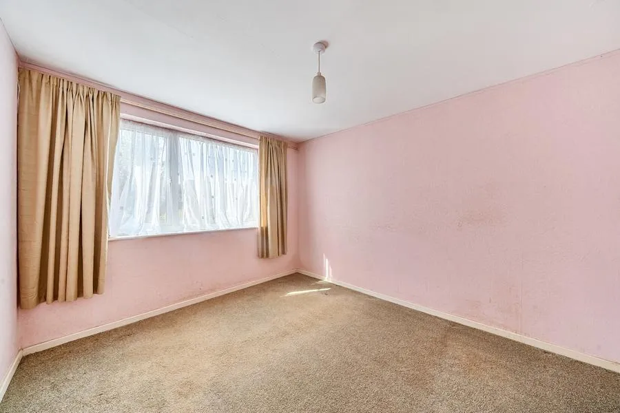 Larksfield Road, Banbury, OX16, photo 13