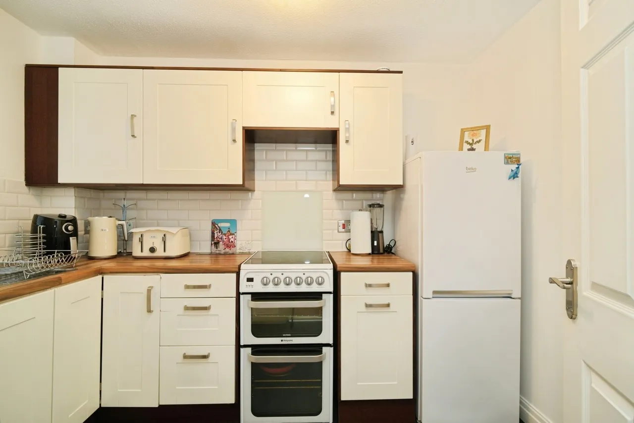 Montonmill Gardens, Eccles, Manchester, Greater Manchester, M30, photo 5