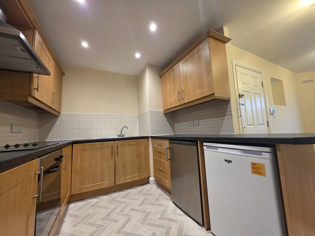 2 bed flat to rent, Bentley Lane, Willenhall, WV12