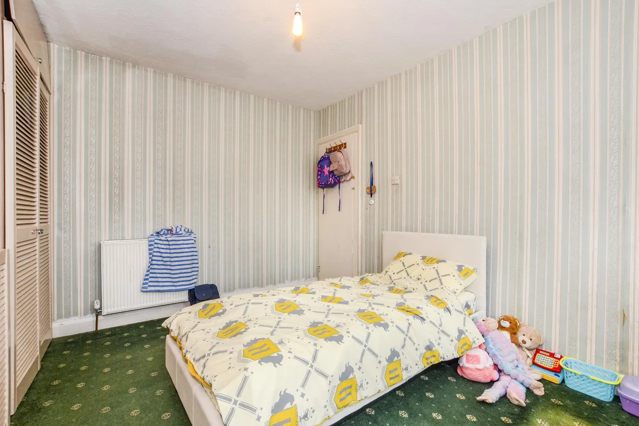 Kings Avenue, Greenford, UB6, photo 21