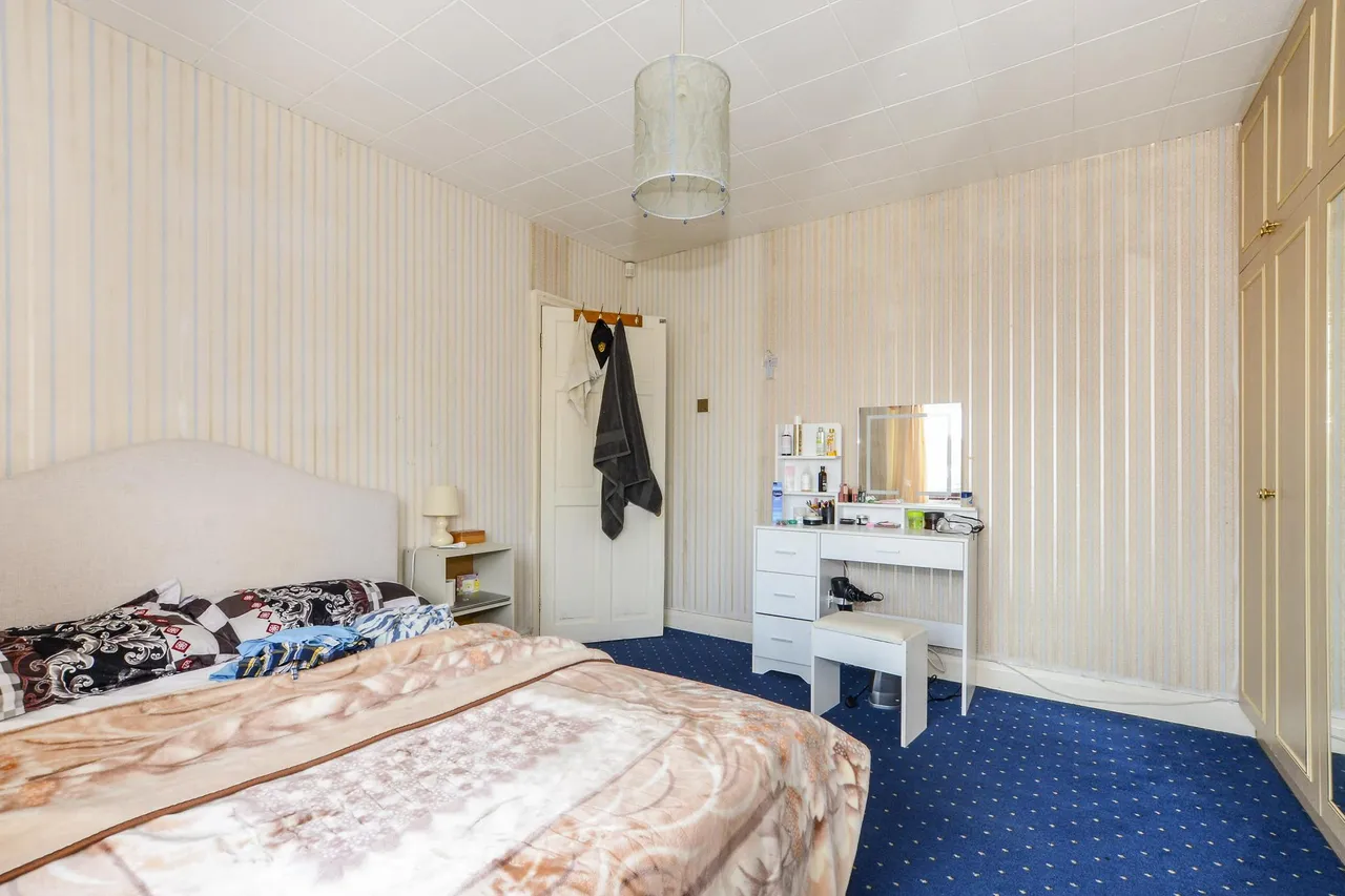 Kings Avenue, Greenford, UB6, photo 19