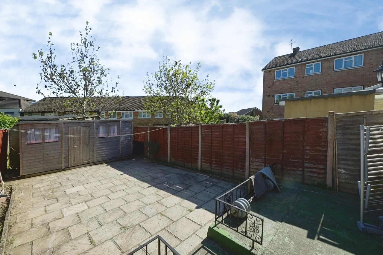 Hillrise Road, Collier Row, Romford, Havering, RM5, photo 20