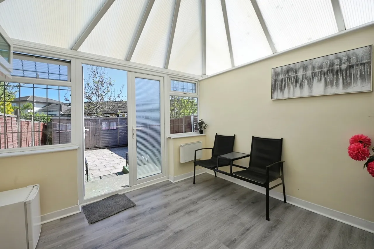 Hillrise Road, Collier Row, Romford, Havering, RM5, photo 10
