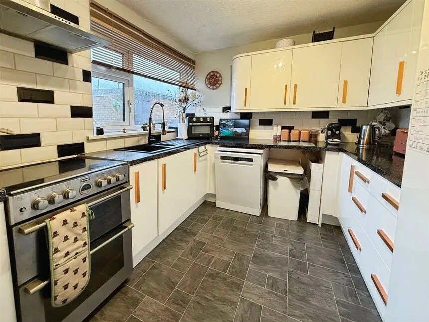 Belvoir Close, Waddington, Lincolnshire, LN5, photo 5