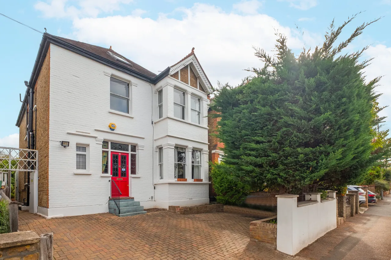 4 bed house for sale, Park Road, Kingston Upon Thames, KT2