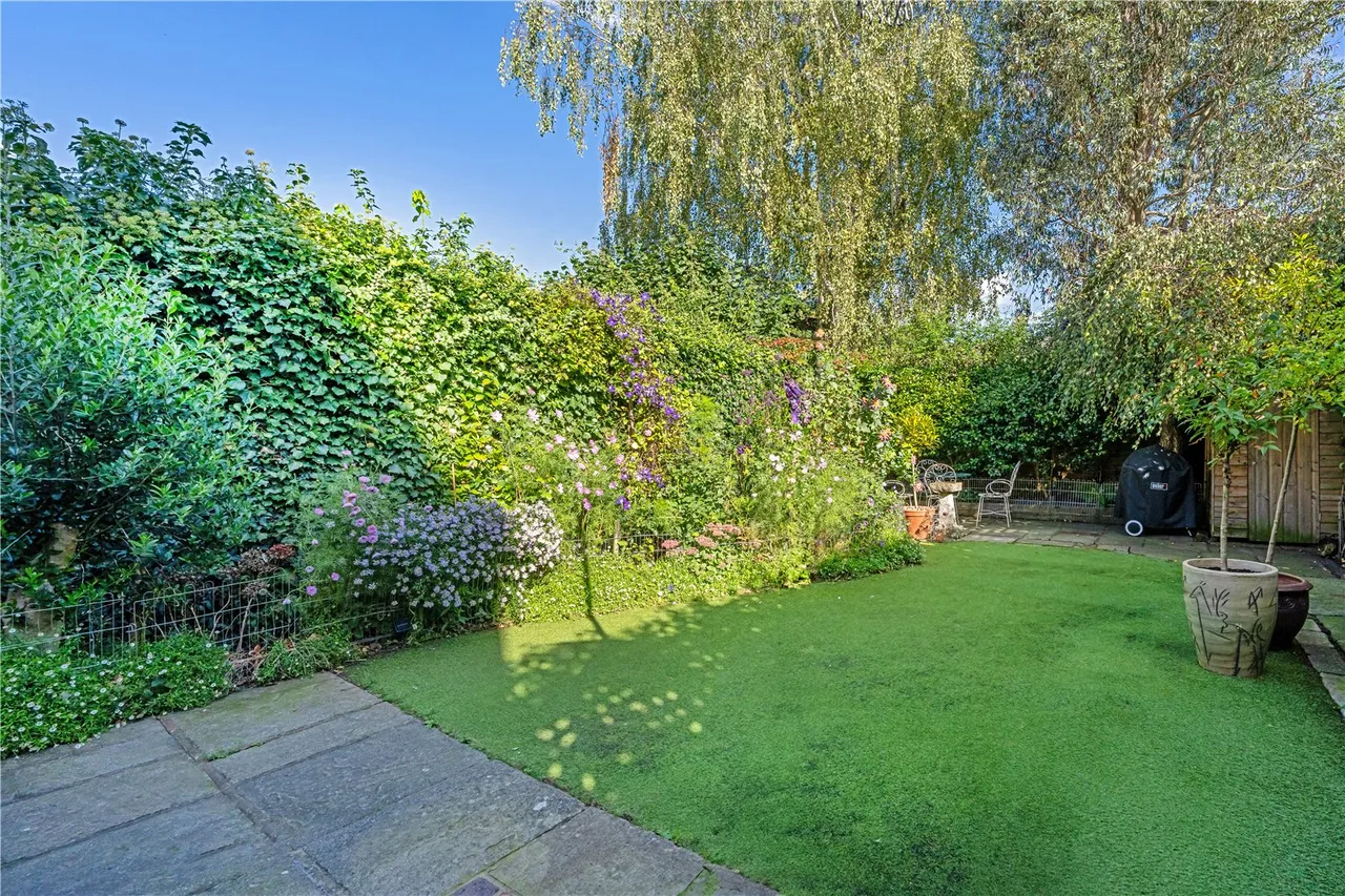 Belgrade Road, Hampton, TW12 2AZ, photo 2