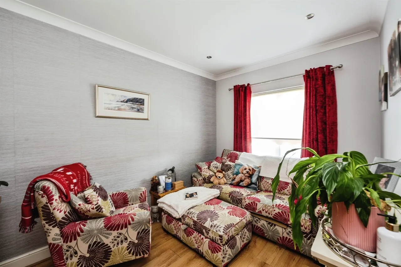 Llys Y Foel LLANELLI, SA14, photo 6