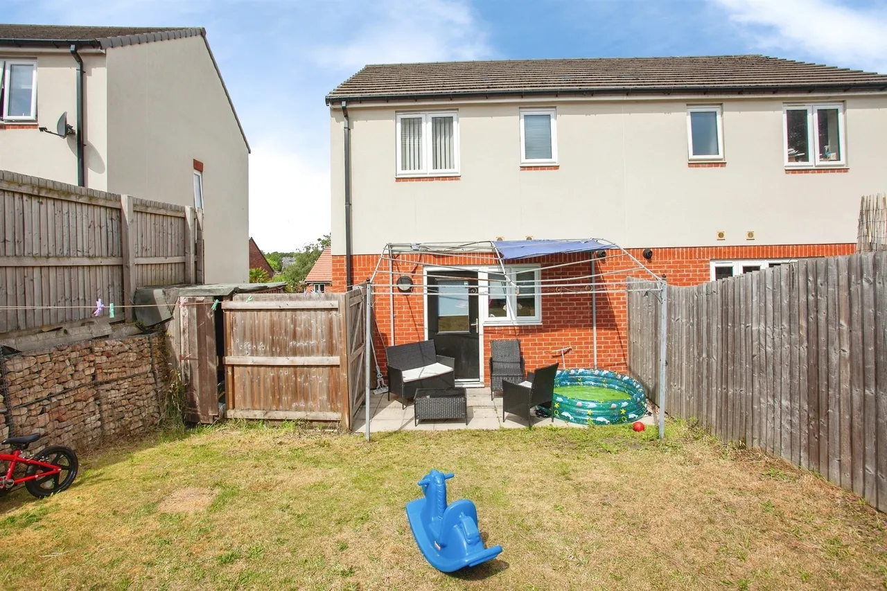 Farnworth Road, East Herringthorpe, S65, photo 4