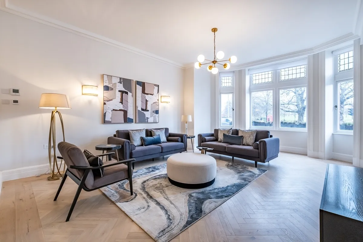 4 bed flat to rent — Kensington Road London W8