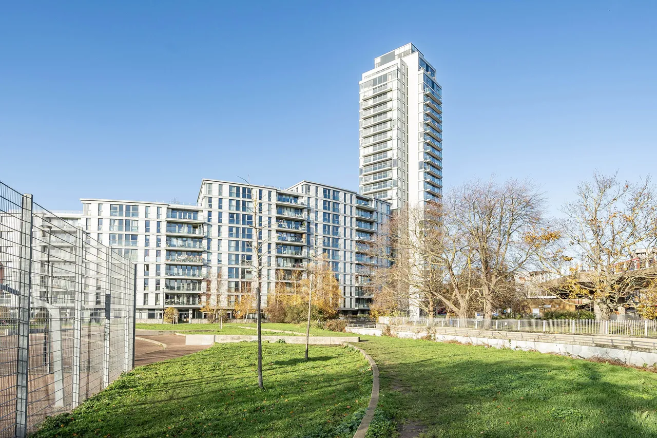 London, SE8, photo 8