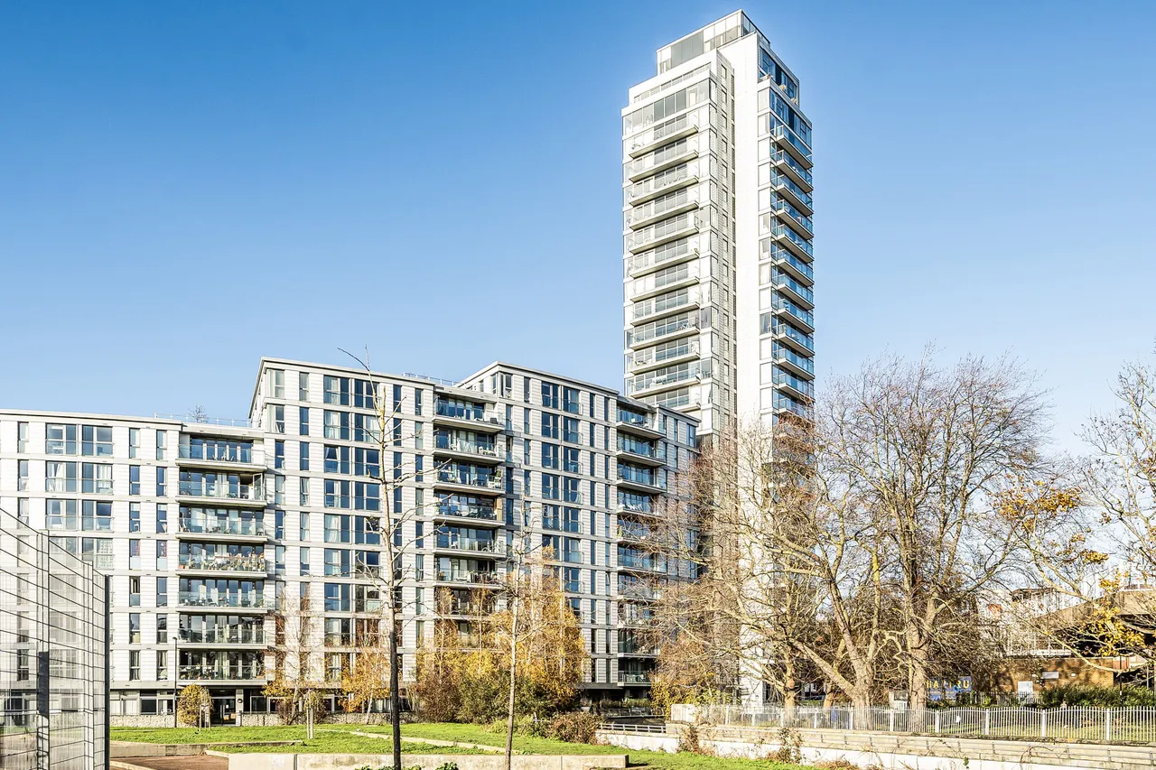 1 bed flat for sale, London, SE8