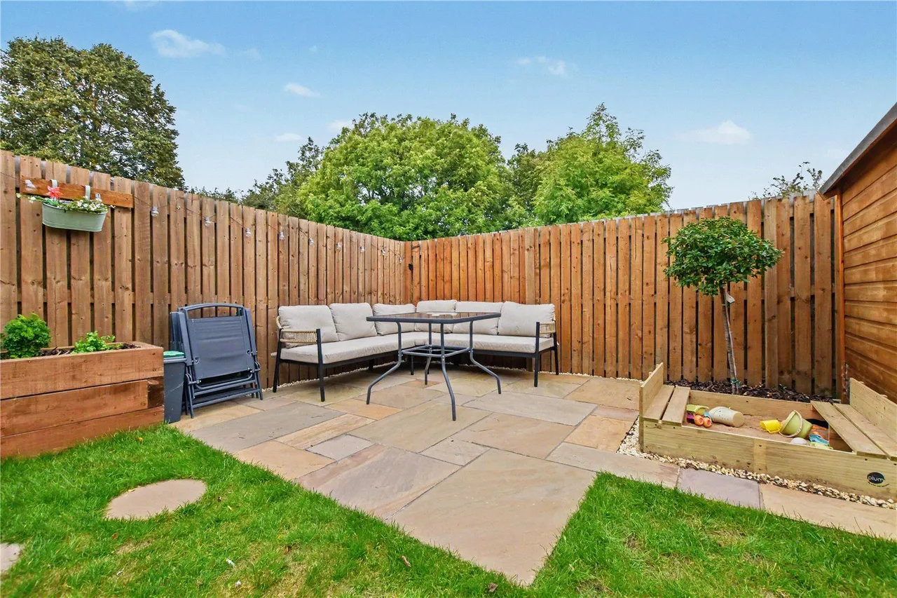St. Michaels Drive, East Ardsley, WF3, photo 20