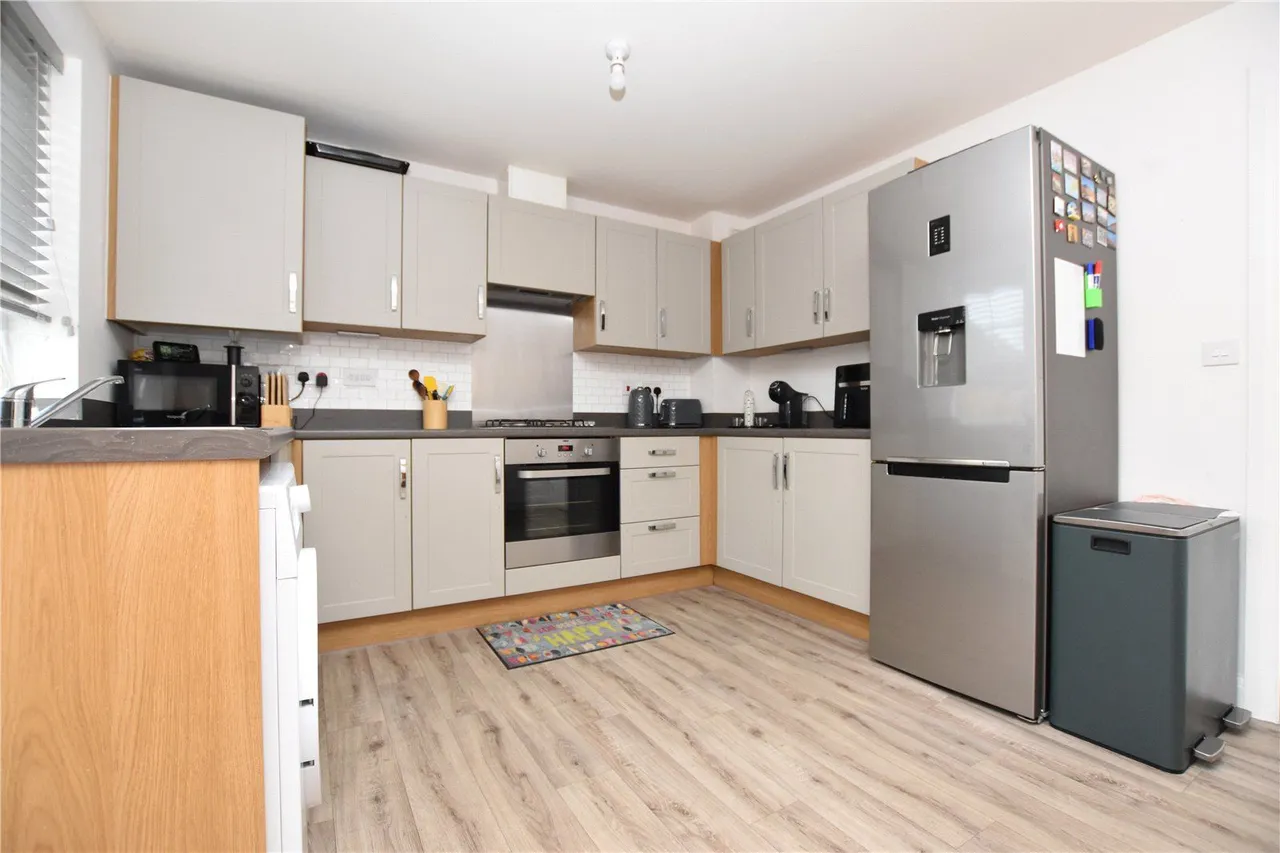 St. Michaels Drive, East Ardsley, WF3, photo 4