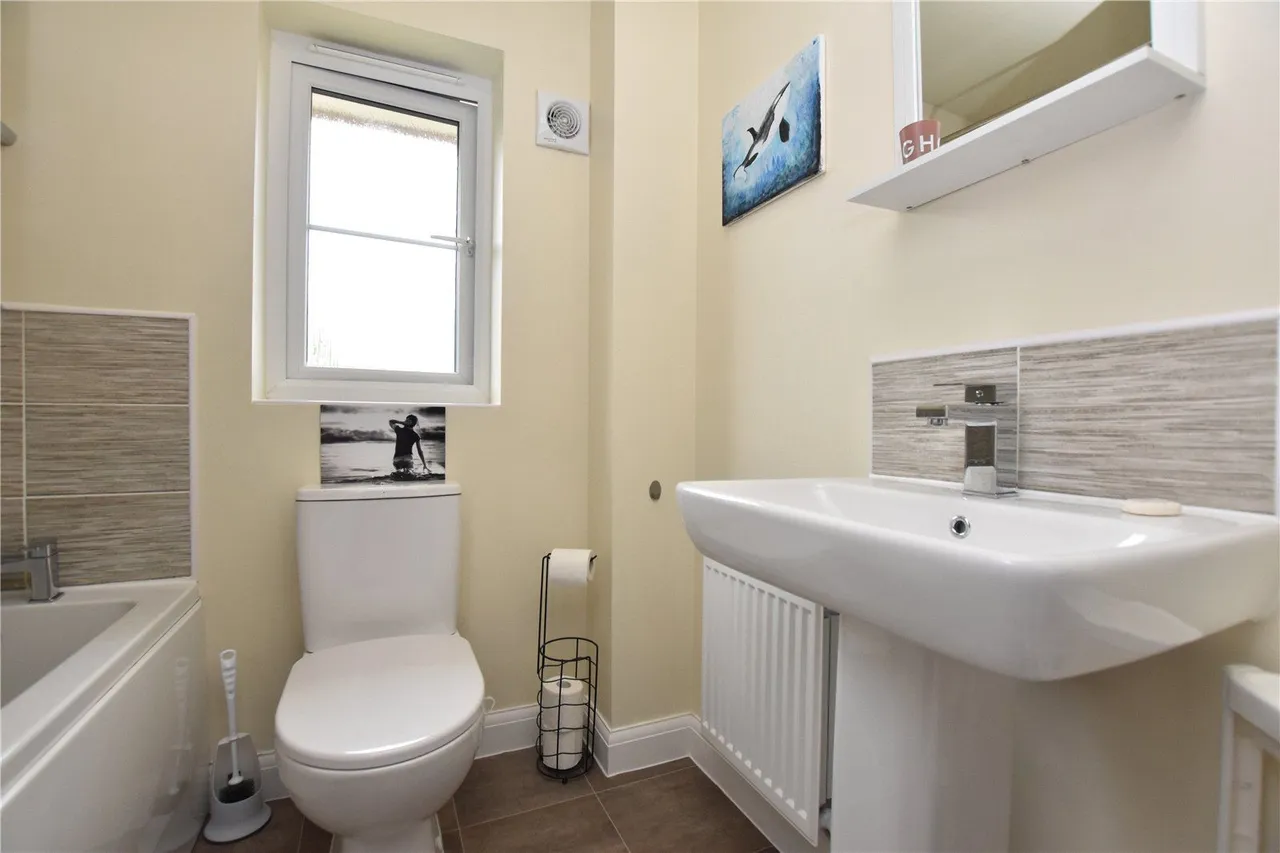 St. Michaels Drive, East Ardsley, WF3, photo 8