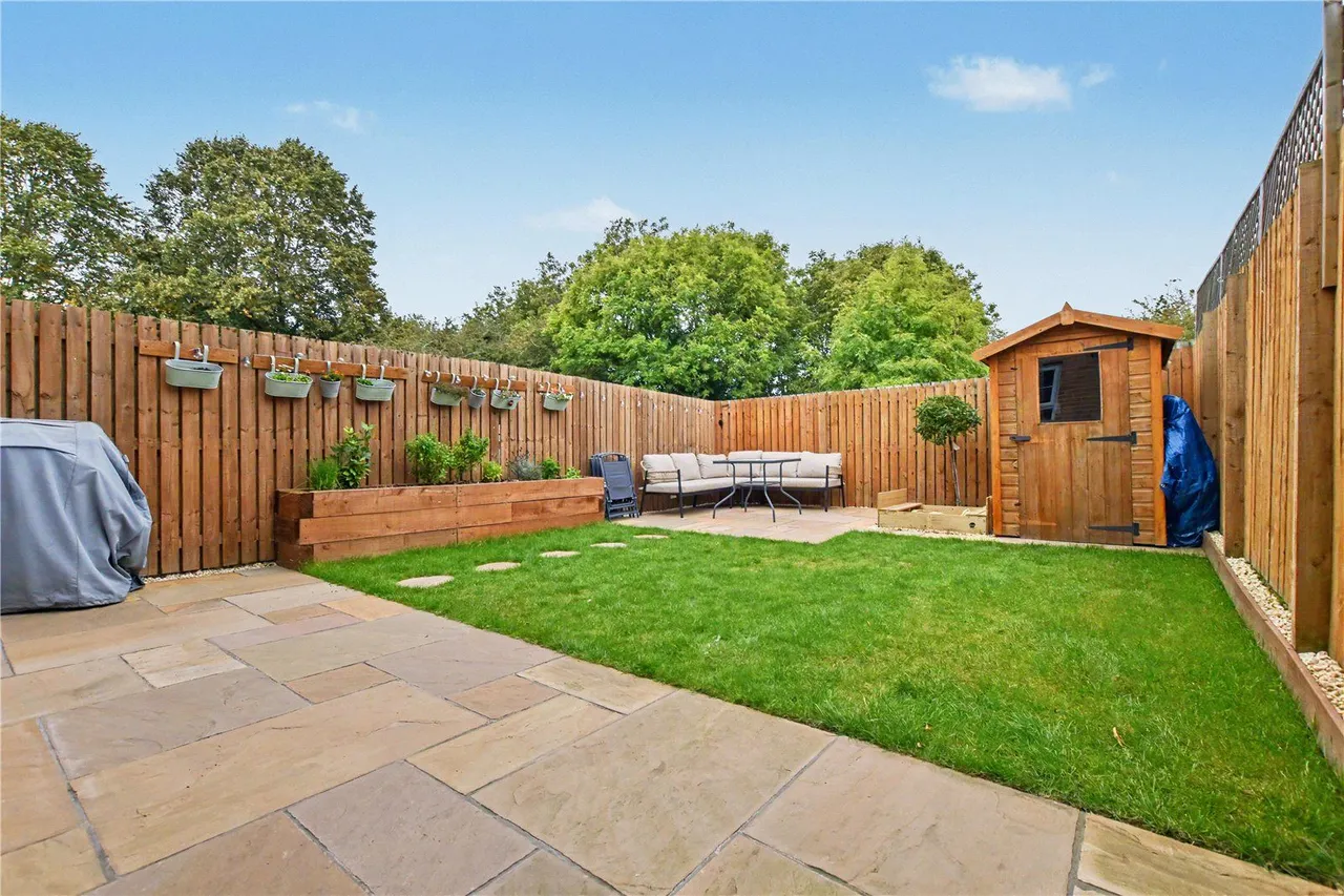 St. Michaels Drive, East Ardsley, WF3, photo 10