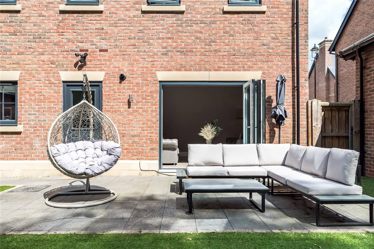 Pitfield Way, Alderley Park, SK10, photo 22
