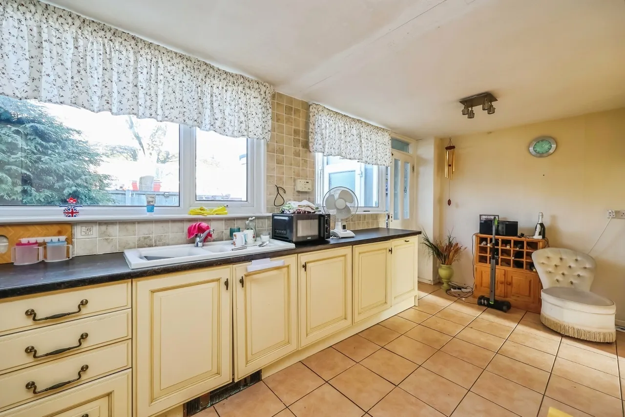 Glenlivet Gardens, Clifton, Nottingham, NG11, photo 6