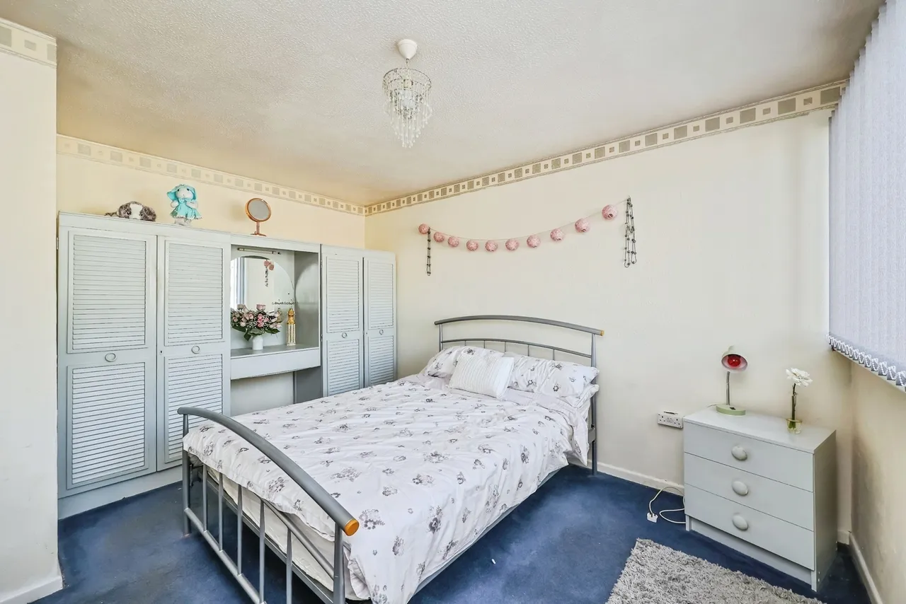 Glenlivet Gardens, Clifton, Nottingham, NG11, photo 8