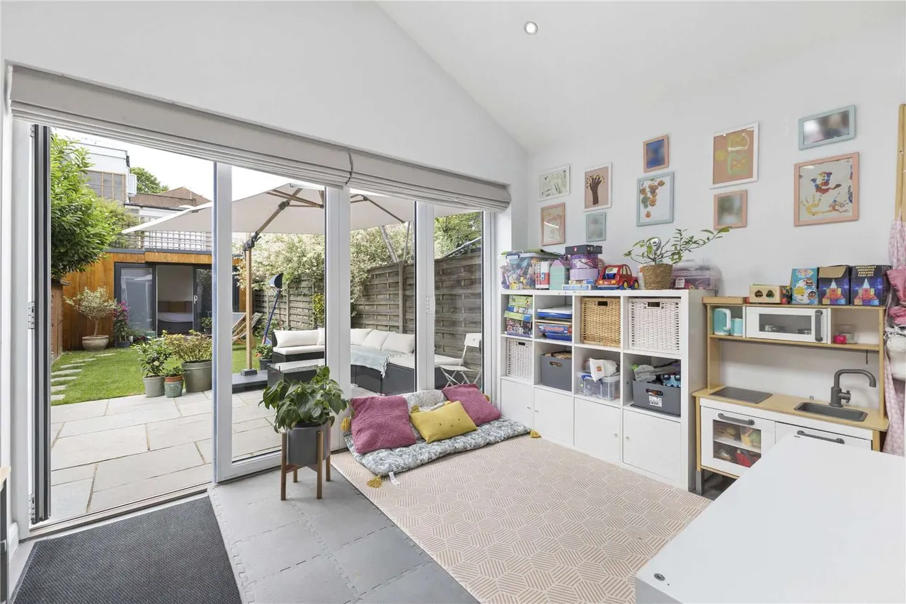 Hogshill Lane, Cobham, Surrey, KT11 2AG, photo 6