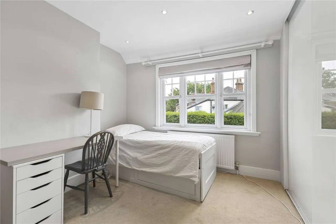 Hogshill Lane, Cobham, Surrey, KT11 2AG, photo 10
