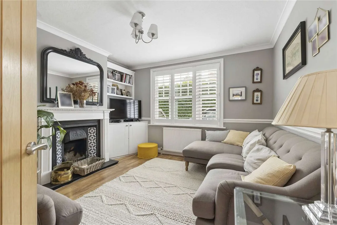 Hogshill Lane, Cobham, Surrey, KT11 2AG, photo 2