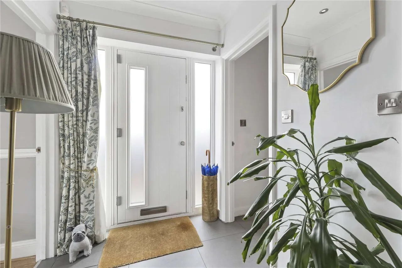 Hogshill Lane, Cobham, Surrey, KT11 2AG, photo 7