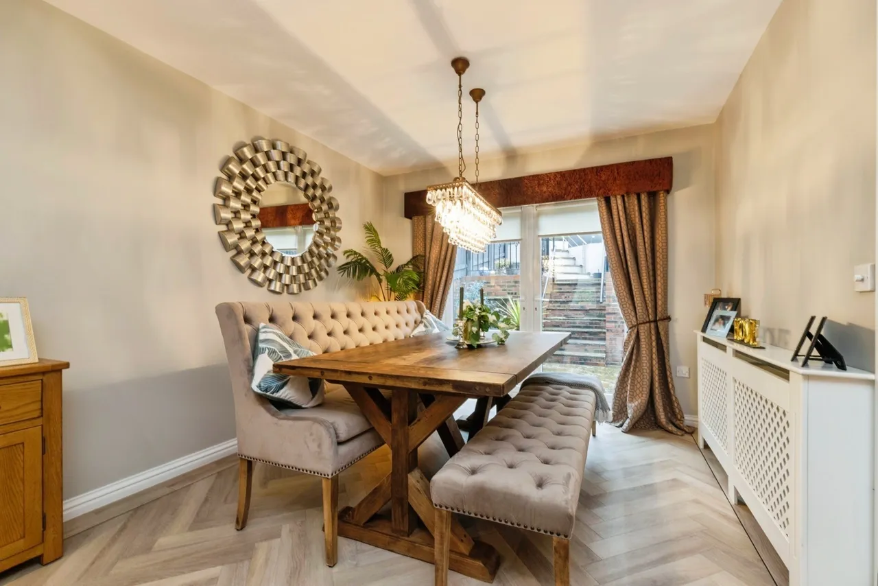 Avebury Drive, Washington, NE38, photo 5