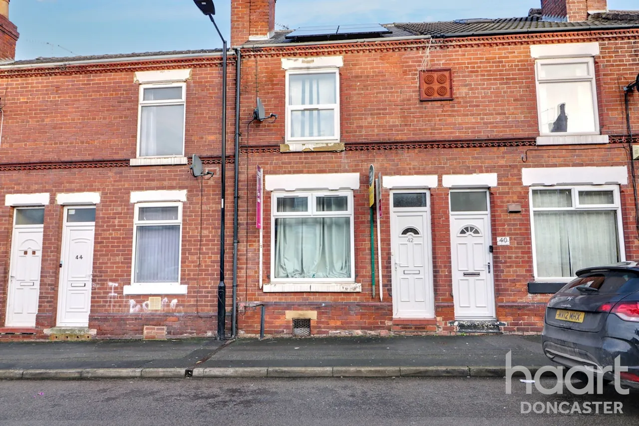 2 bed house for sale, St Johns Road, Balby, DN4