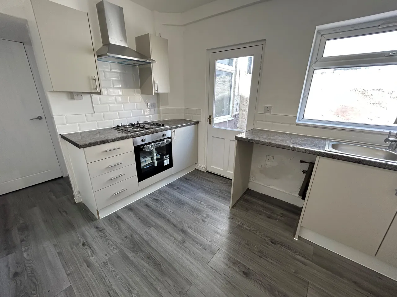 Gonville Road, L20, photo 3