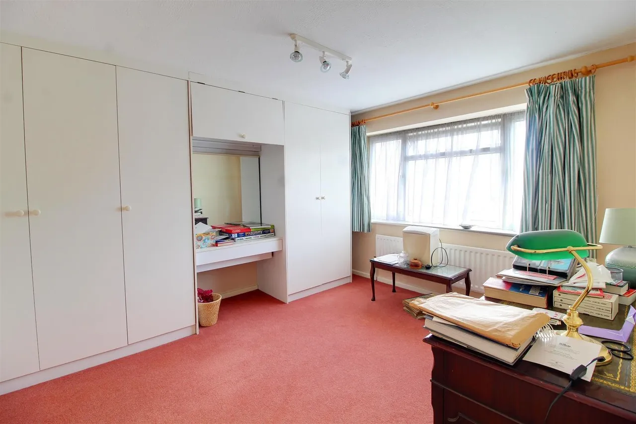Northlands, Potters Bar EN6 5DF, photo 13