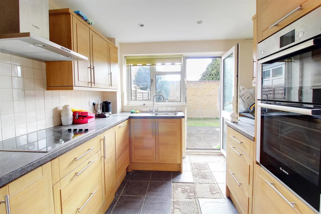 Northlands, Potters Bar EN6 5DF, photo 6