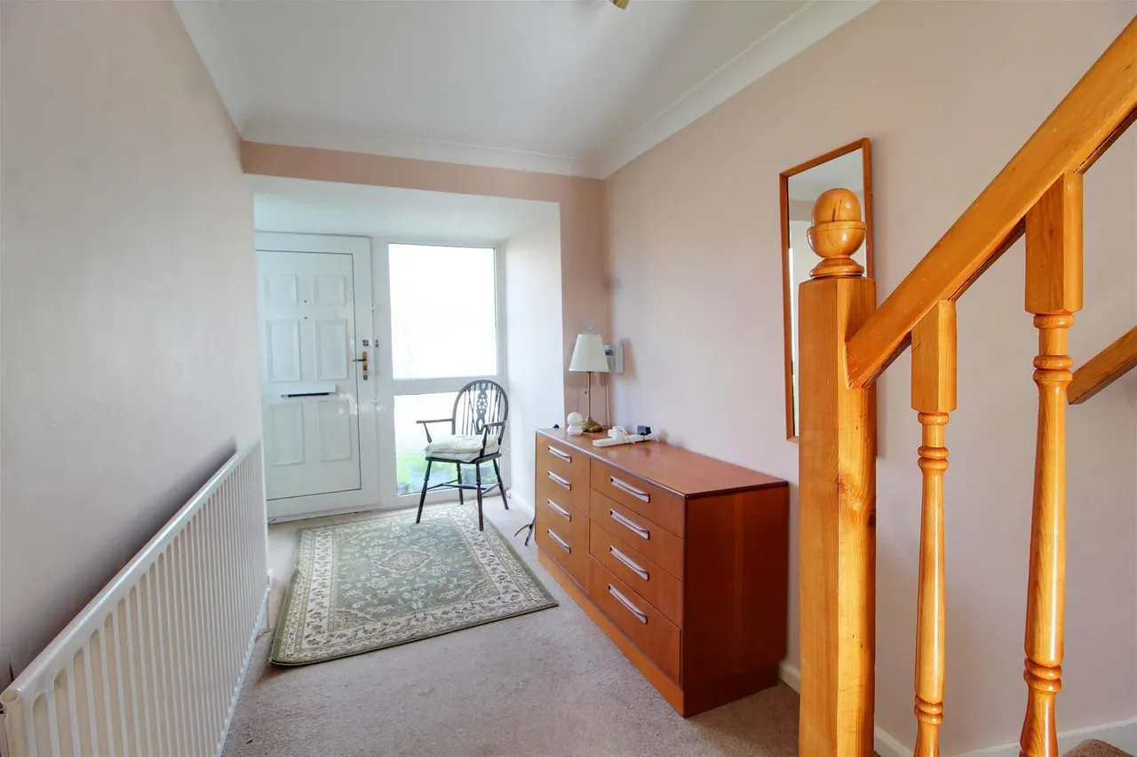Northlands, Potters Bar EN6 5DF, photo 4