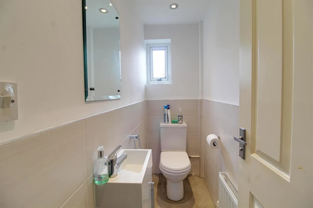 Northlands, Potters Bar EN6 5DF, photo 12
