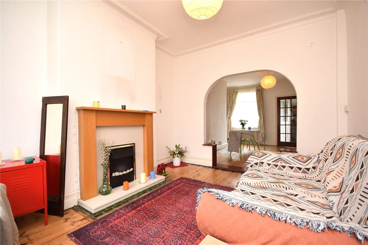 Cross Flatts Row, Leeds, LS11, photo 3