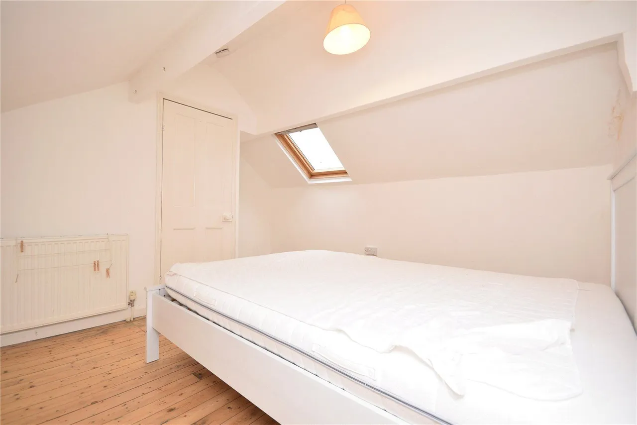 Cross Flatts Row, Leeds, LS11, photo 8
