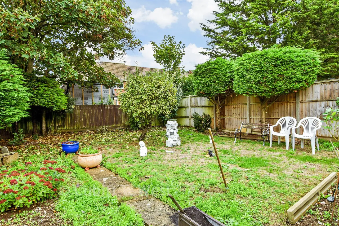 Stanstead Crescent, Woodingdean, BN2, photo 12