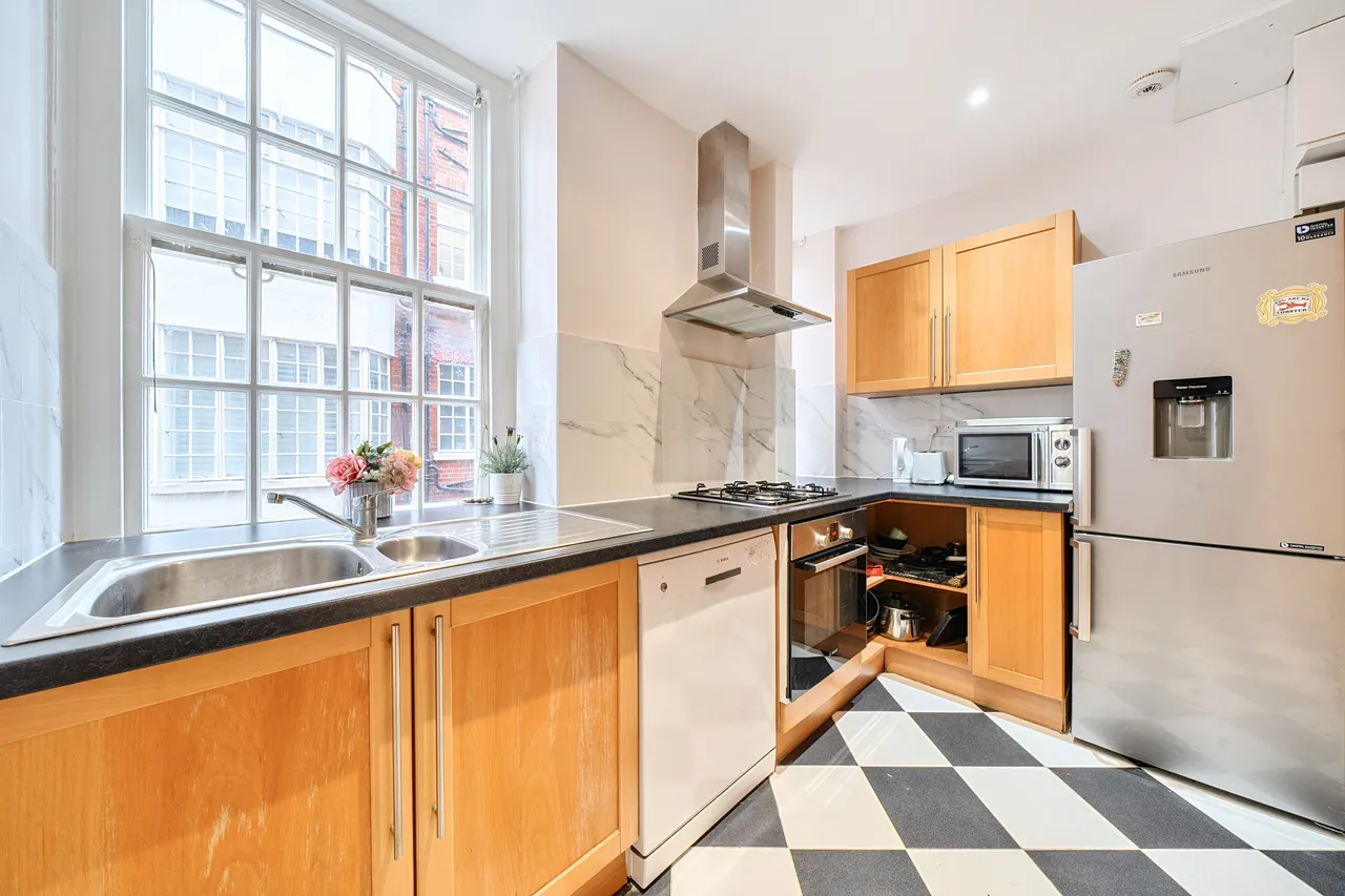 54 St Mary Abbots Court, Warwick Gardens, London, photo 3