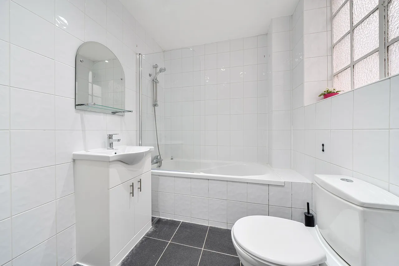 54 St Mary Abbots Court, Warwick Gardens, London, photo 5