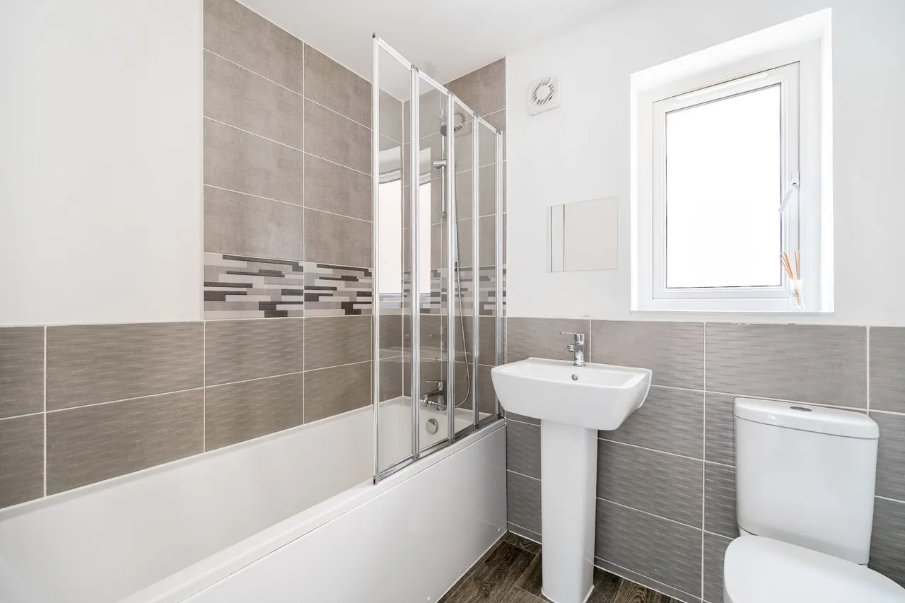Tawcroft Way, Barnstaple, EX31, photo 18