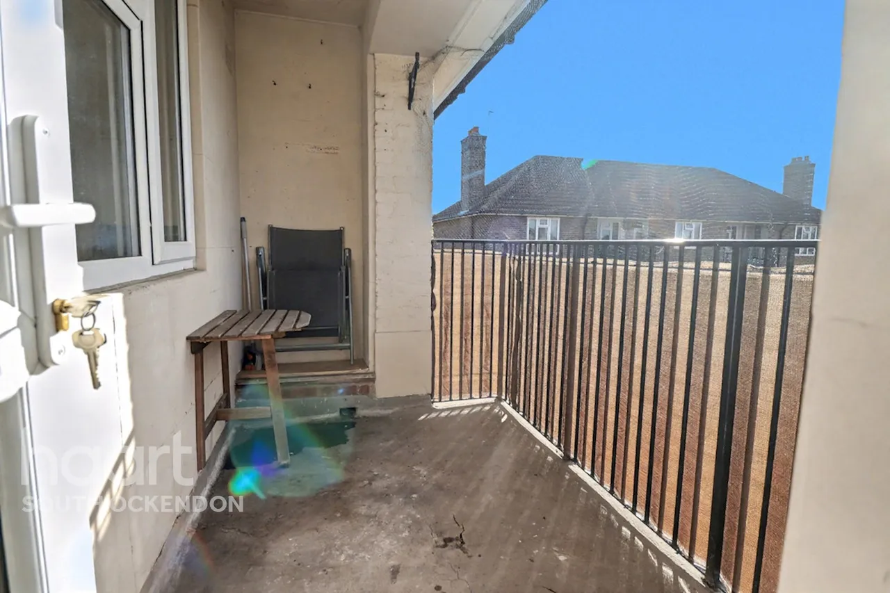 Broxburn Drive, South Ockendon, RM15, photo 6