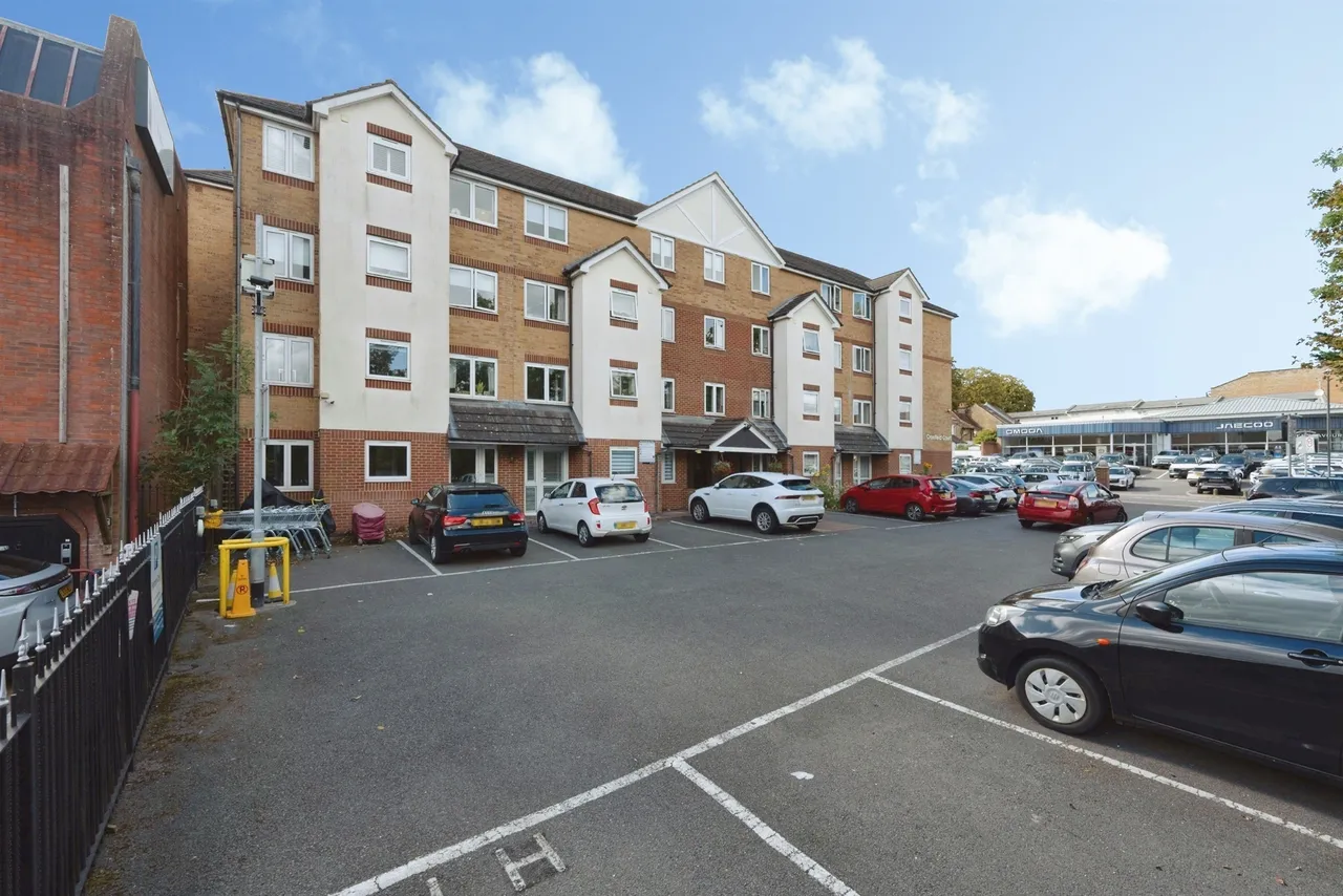 Lower High Street, Watford, WD17, photo 7