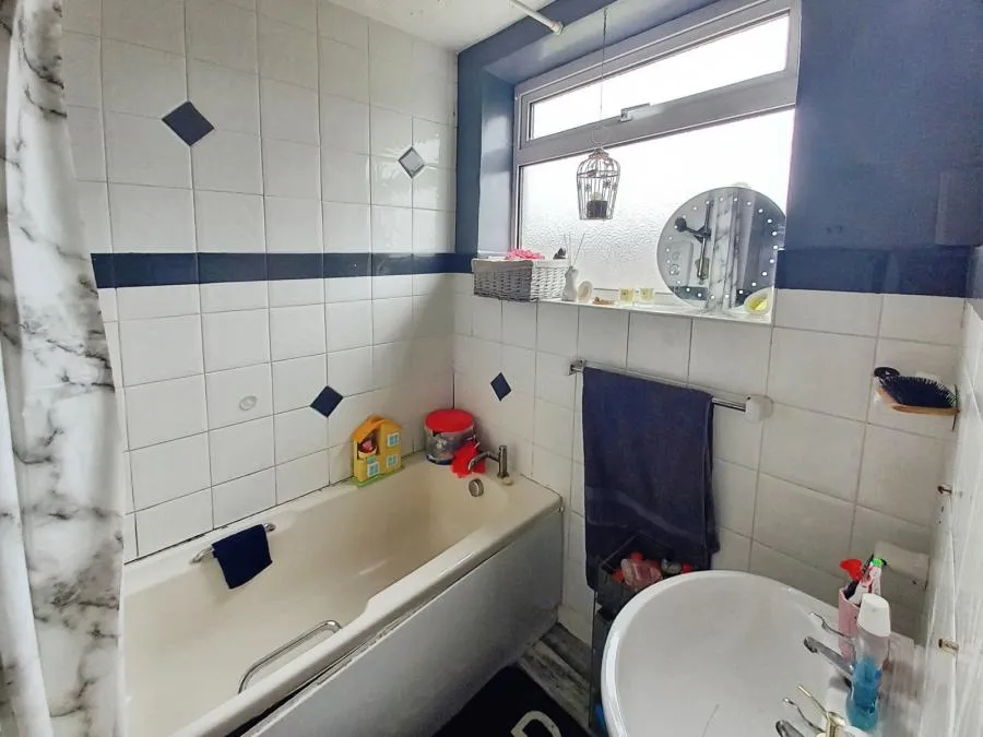 Alcester Road, Poole, BH12, photo 5