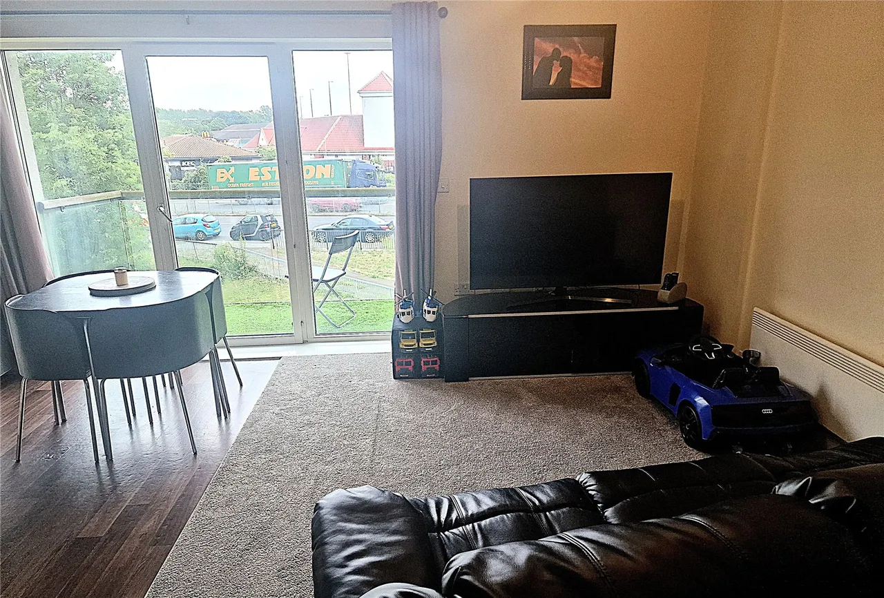 Station Lane, Pitsea, SS13, photo 7