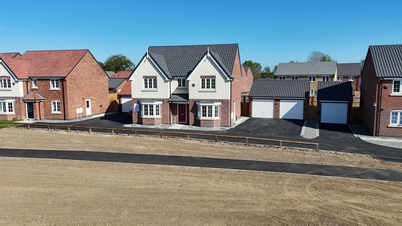 4 bed house for sale — Littleworth Park, Deeping St Nicholas, PE11