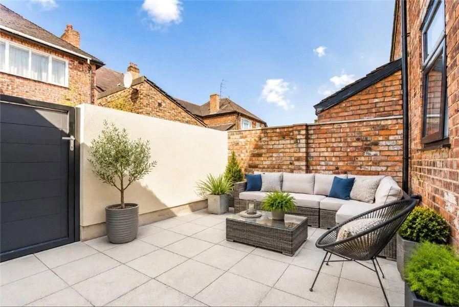 Gladville Drive, Cheadle, Cheshire, SK8, photo 8