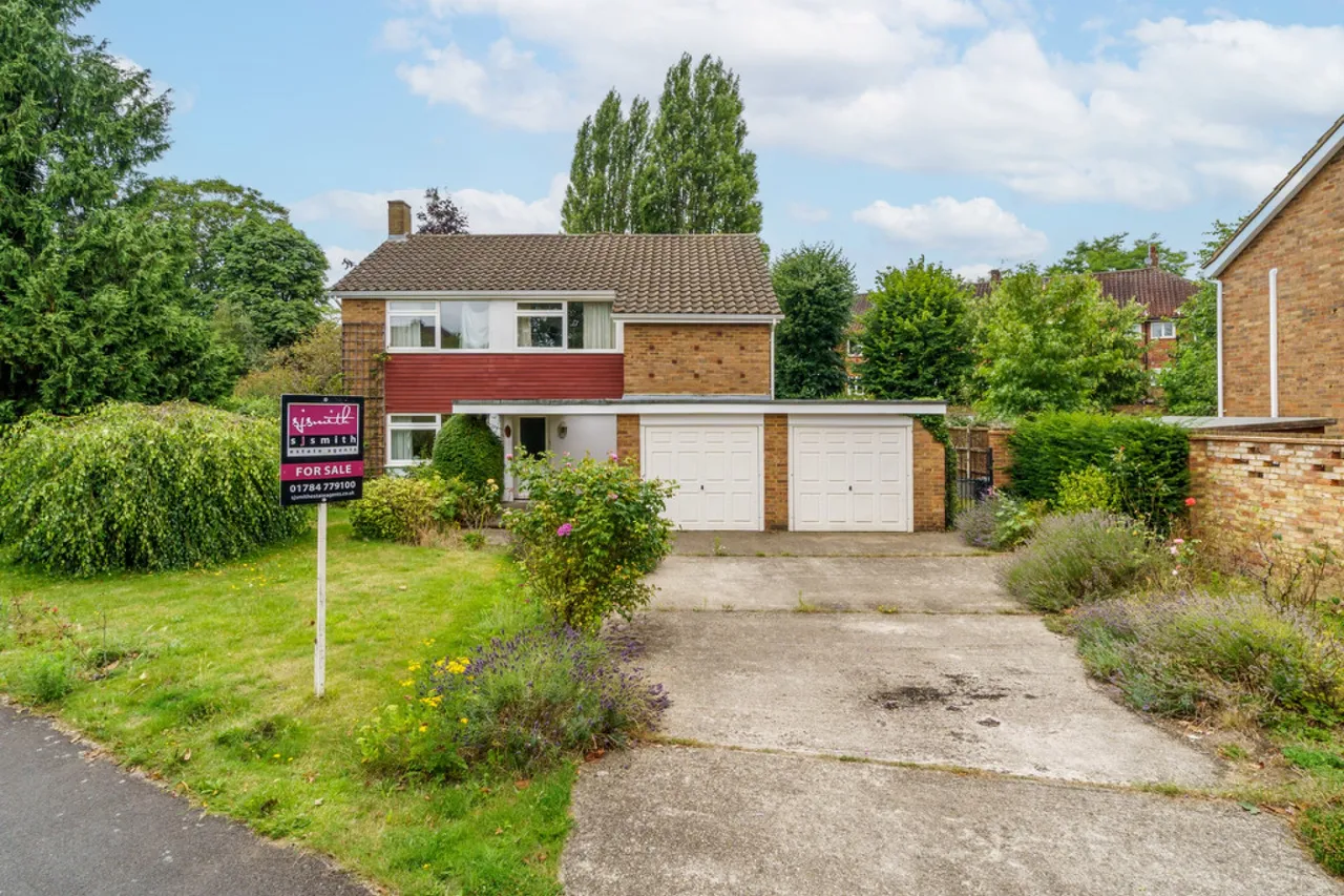 Jamnagar Close, Staines-upon-Thames, photo 18