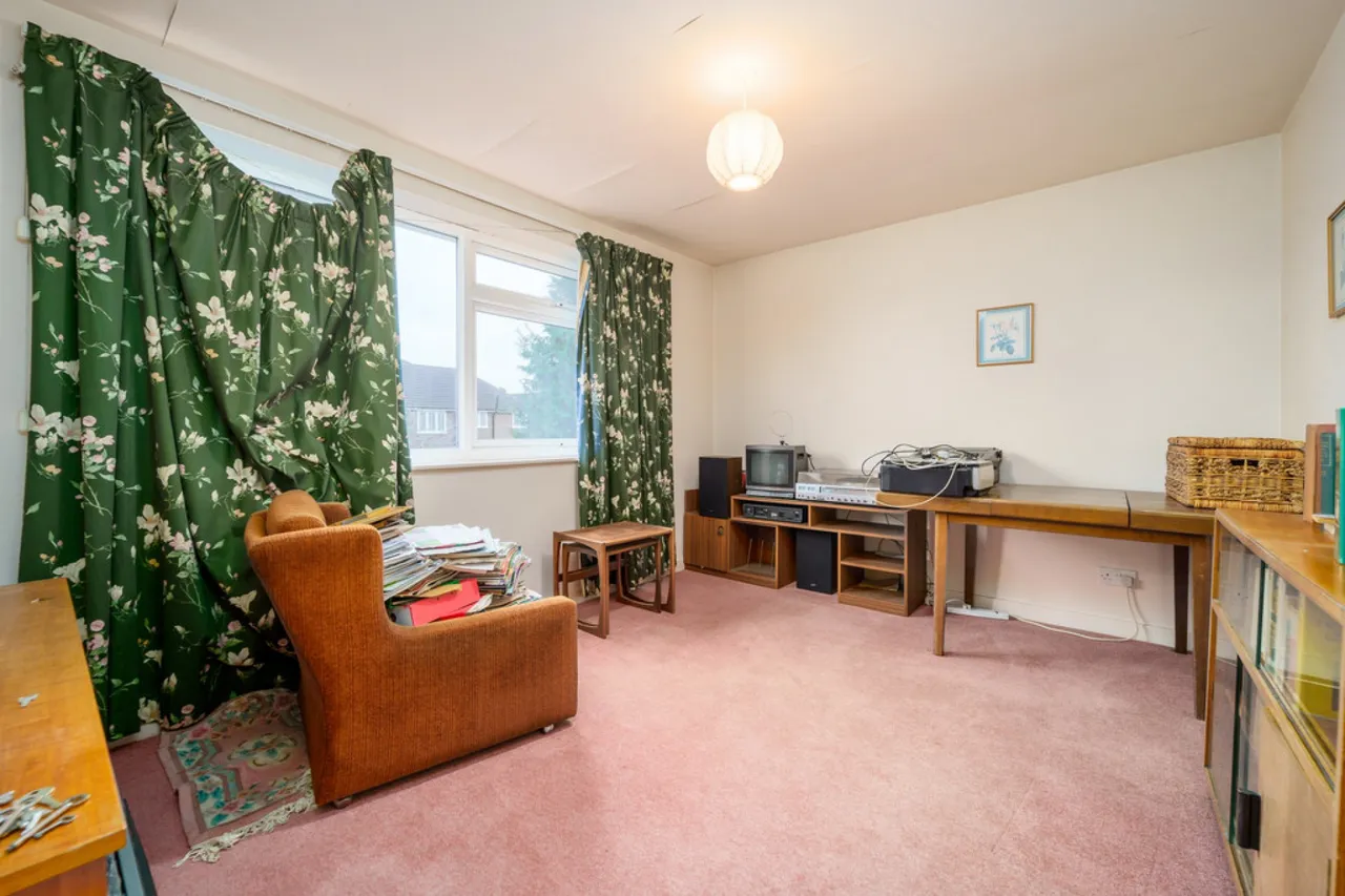 Jamnagar Close, Staines-upon-Thames, photo 14