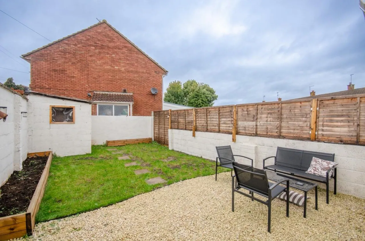 Westerleigh Road, Downend, BS16, photo 13